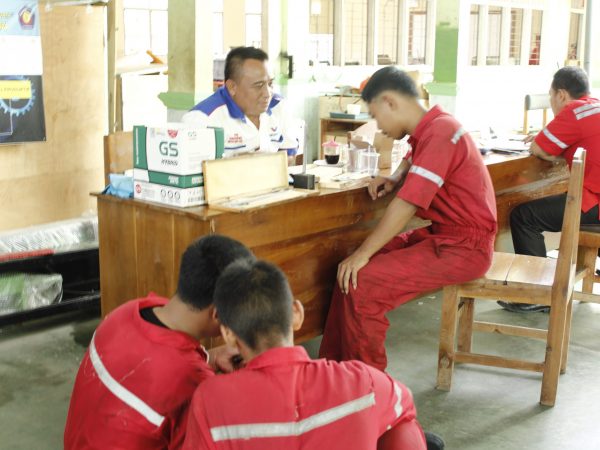 SMKN Tanjungsari Hadirkan Guru Tamu dalam Kegiatan Pembekalan UKK Tahun Pelajaran 2021/2022